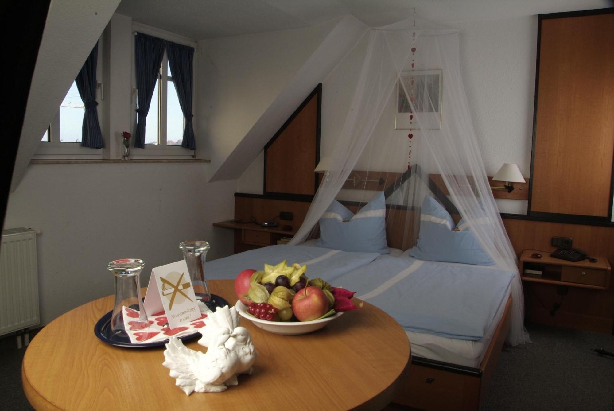 Hotel Am Rossplan à Altenburg Chambre photo