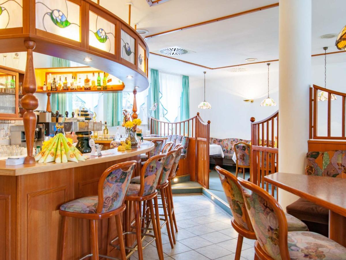 Hotel Am Rossplan à Altenburg Extérieur photo