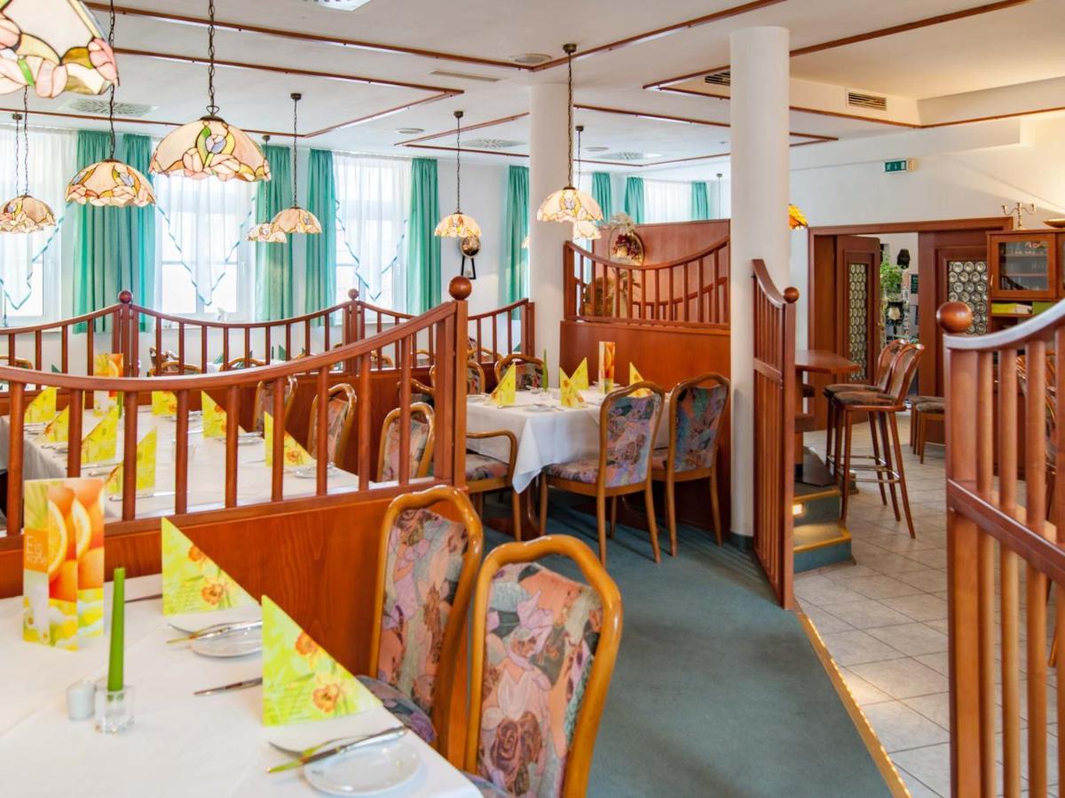 Hotel Am Rossplan à Altenburg Extérieur photo